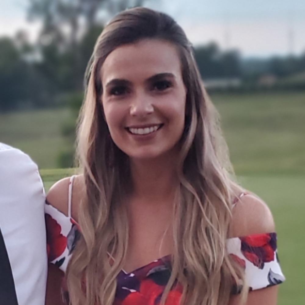 Meet your Posher, Alisse